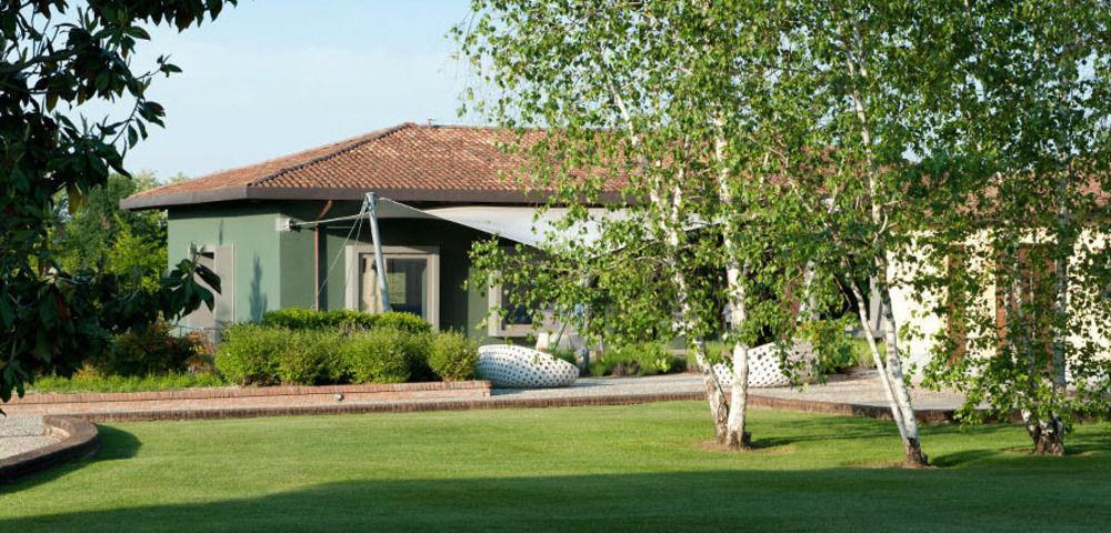 Relais 23 Hotel & Ristorante Castelnuovo Belbo ภายนอก รูปภาพ
