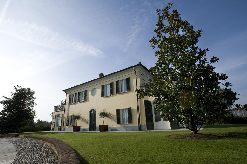 Relais 23 Hotel & Ristorante Castelnuovo Belbo ภายนอก รูปภาพ