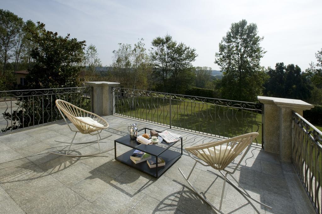Relais 23 Hotel & Ristorante Castelnuovo Belbo ภายนอก รูปภาพ