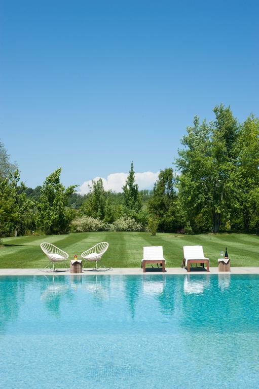 Relais 23 Hotel & Ristorante Castelnuovo Belbo ภายนอก รูปภาพ