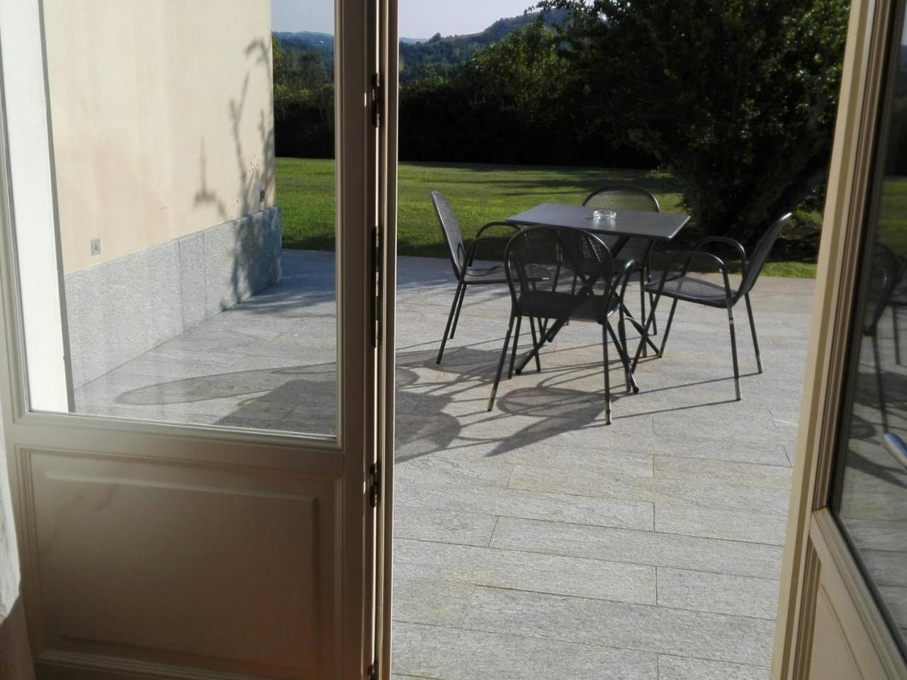 Relais 23 Hotel & Ristorante Castelnuovo Belbo ภายนอก รูปภาพ